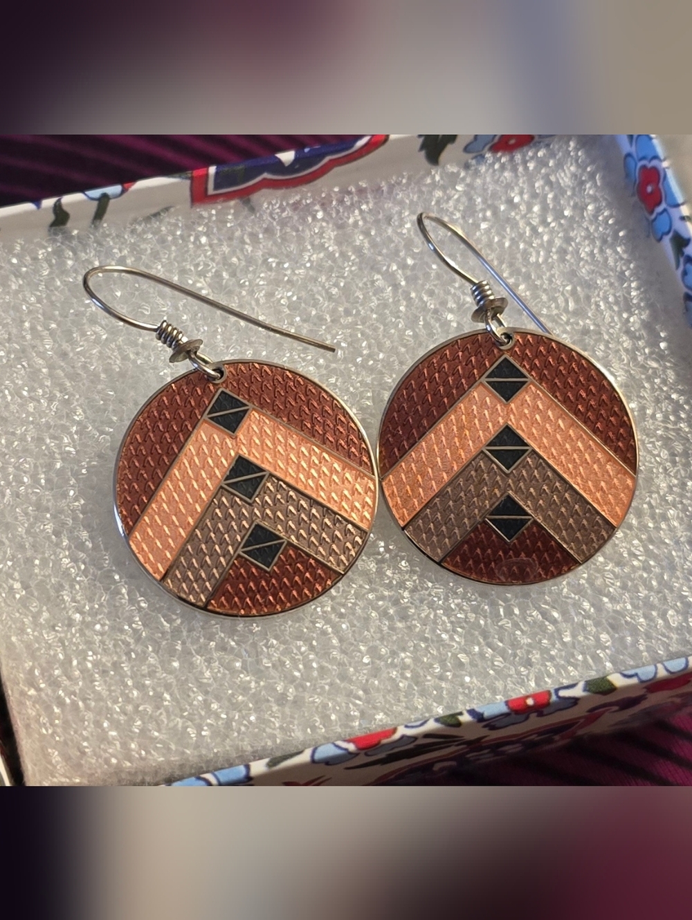 ⚘️Vintage Copper-Tone Chevron Round Drop Earrings